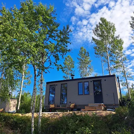Arctic Circle House